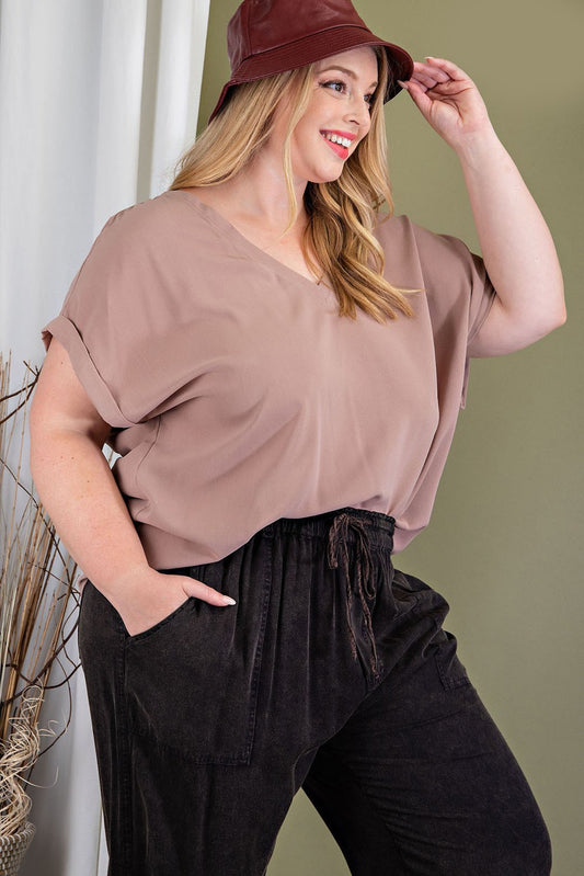 Curvy Willow V-Neck Tee