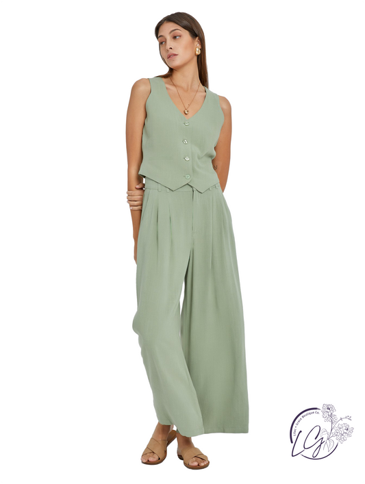 Versatile Capri Trouser