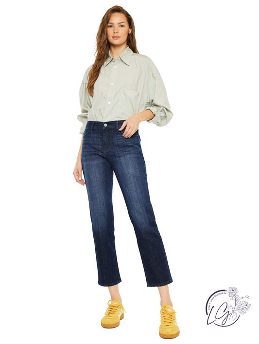 Siena Mid-Rise Boyfriend Jeans by Kan Can