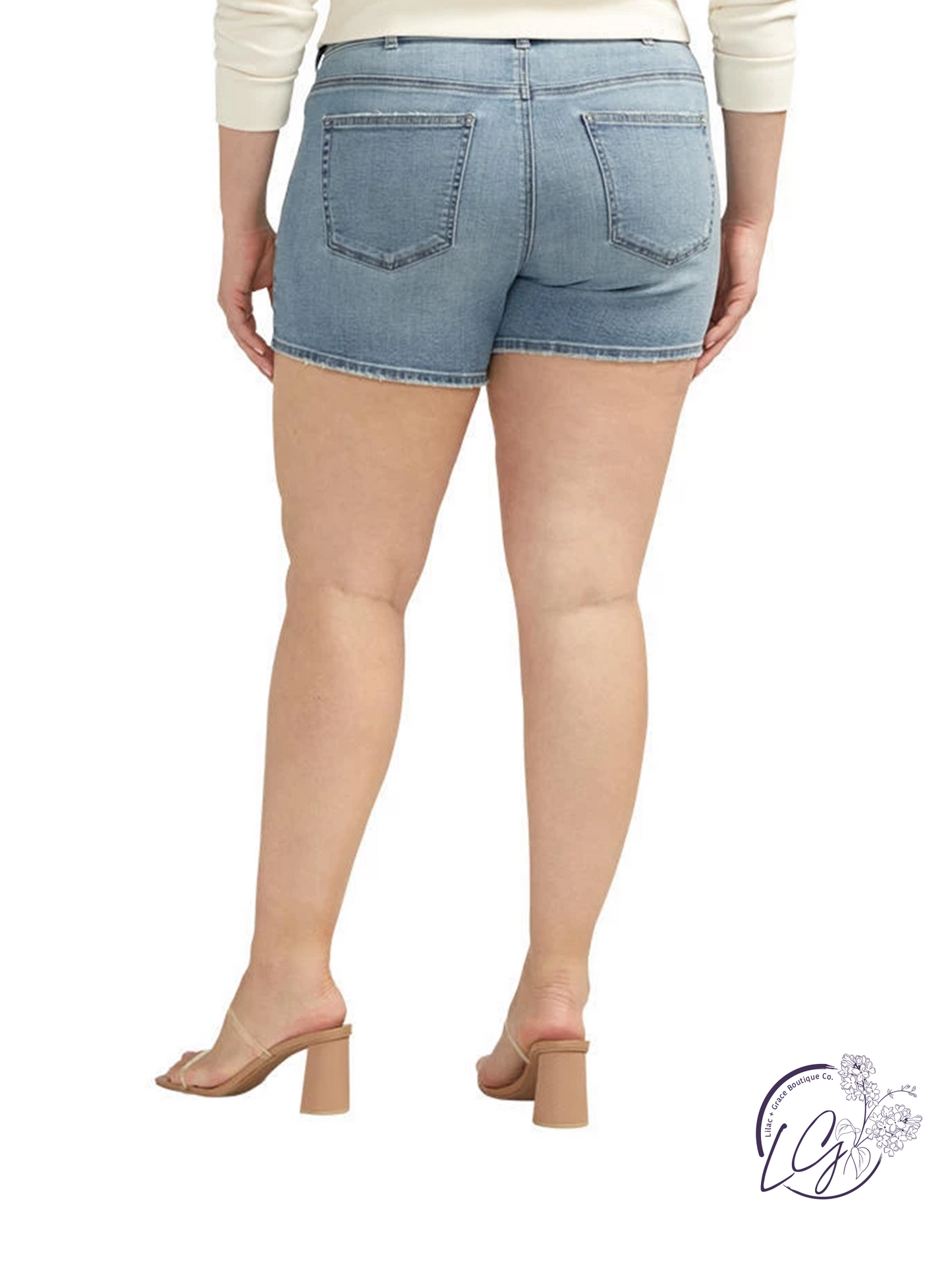 Curvy Saige Suki Rise Power Stretch Short by Silver Jeans