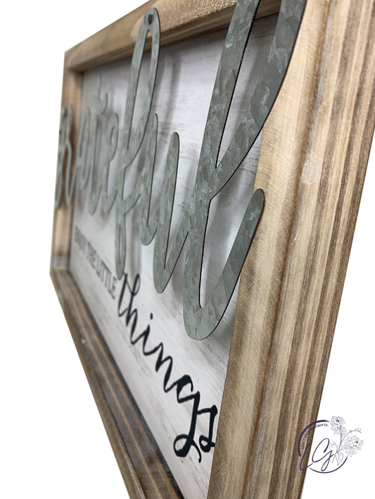 Grateful Little Things Hanger