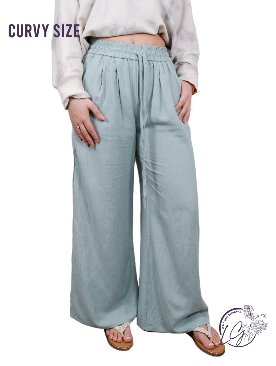 Curvy Airy Elegance Wide-Leg Trousers