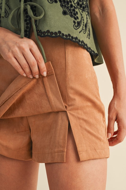 Mesa Ridge Faux Suede Skort