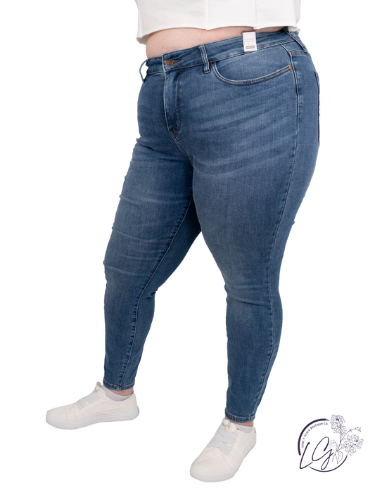 (SALE) Curvy Phoebe High-Rise Tummy Control Skinny by Judy Blue