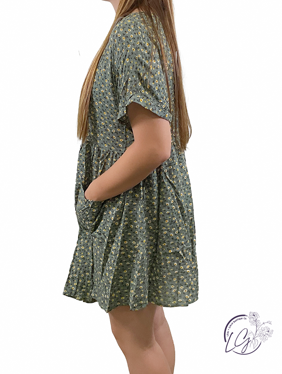 Whimsical Button-Down Dress Medium / Olive Whimsical Button-Down Dress Medium / Olive
