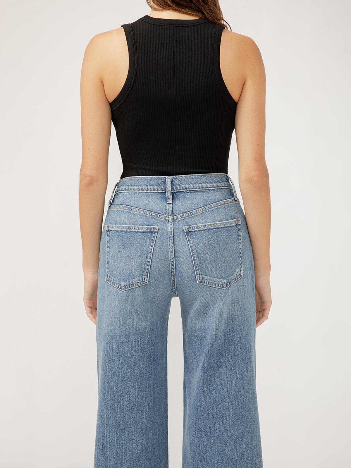 Pearl High Rise Ultra Wide Non-Distressed by Silver Jeans