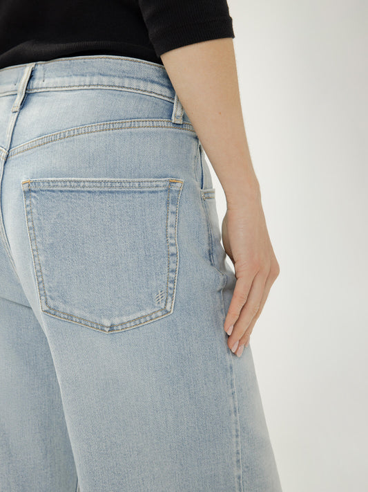 Easy Horizon Cropped Wide Leg Jeans by Silver Jeans Co.