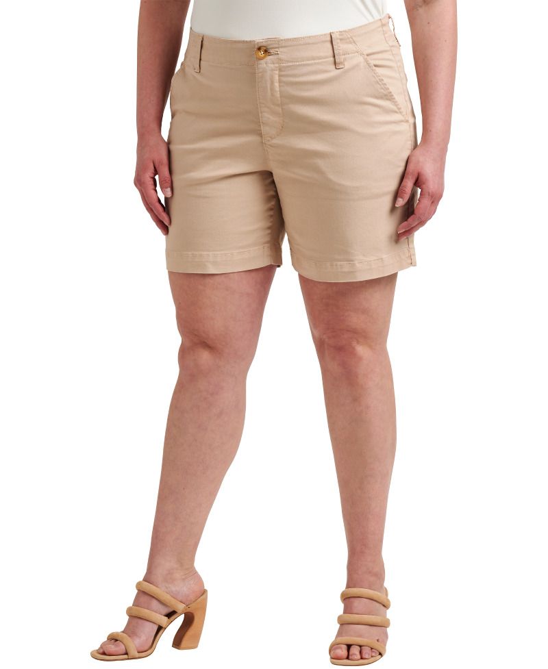 Curvy Modern Ease Shorts