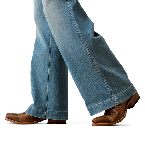 Ariat Ultra High Rise Luana Wide Leg Jeans