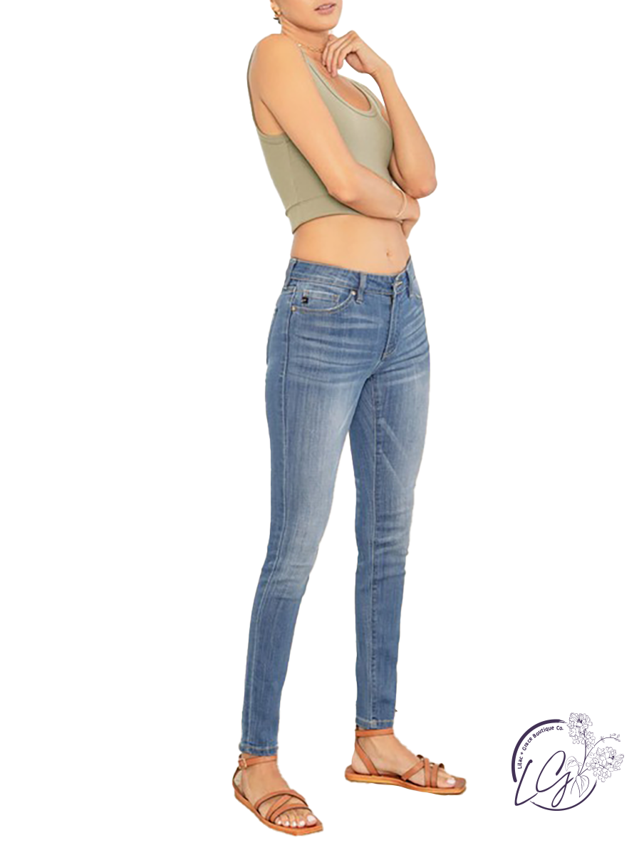 Anya Mid-Rise Skinny by KanCan