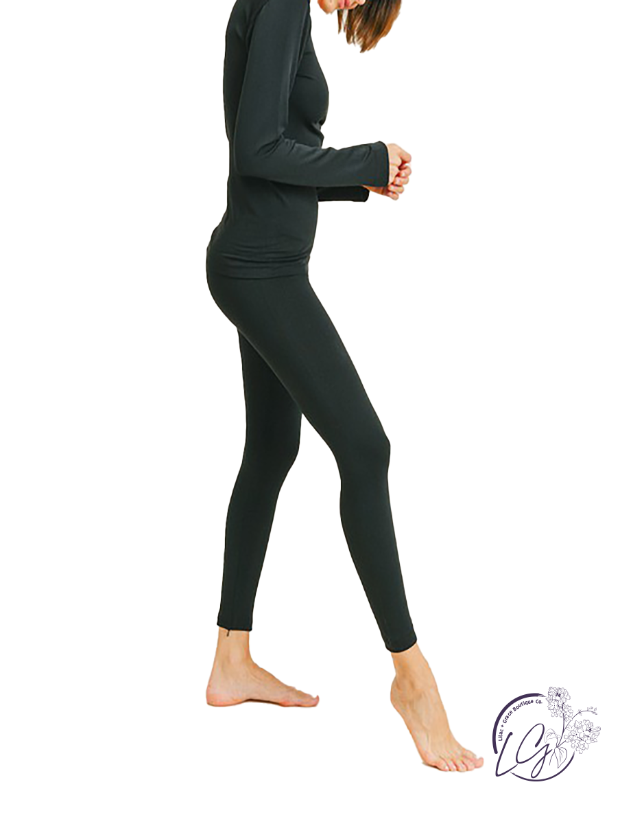 Unlimited Adventures Seamless Fleece Leggings