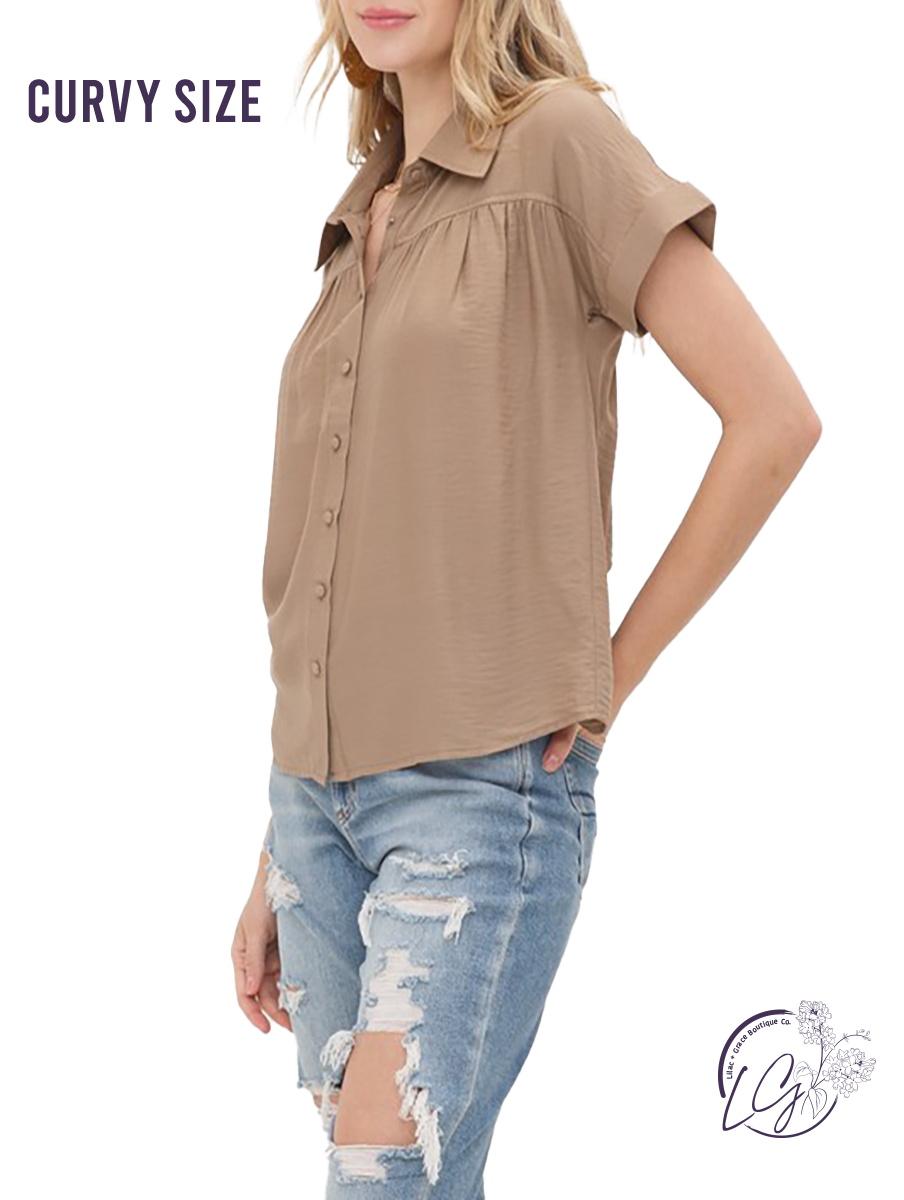 Curvy Sweet & Charming Collared Button Down