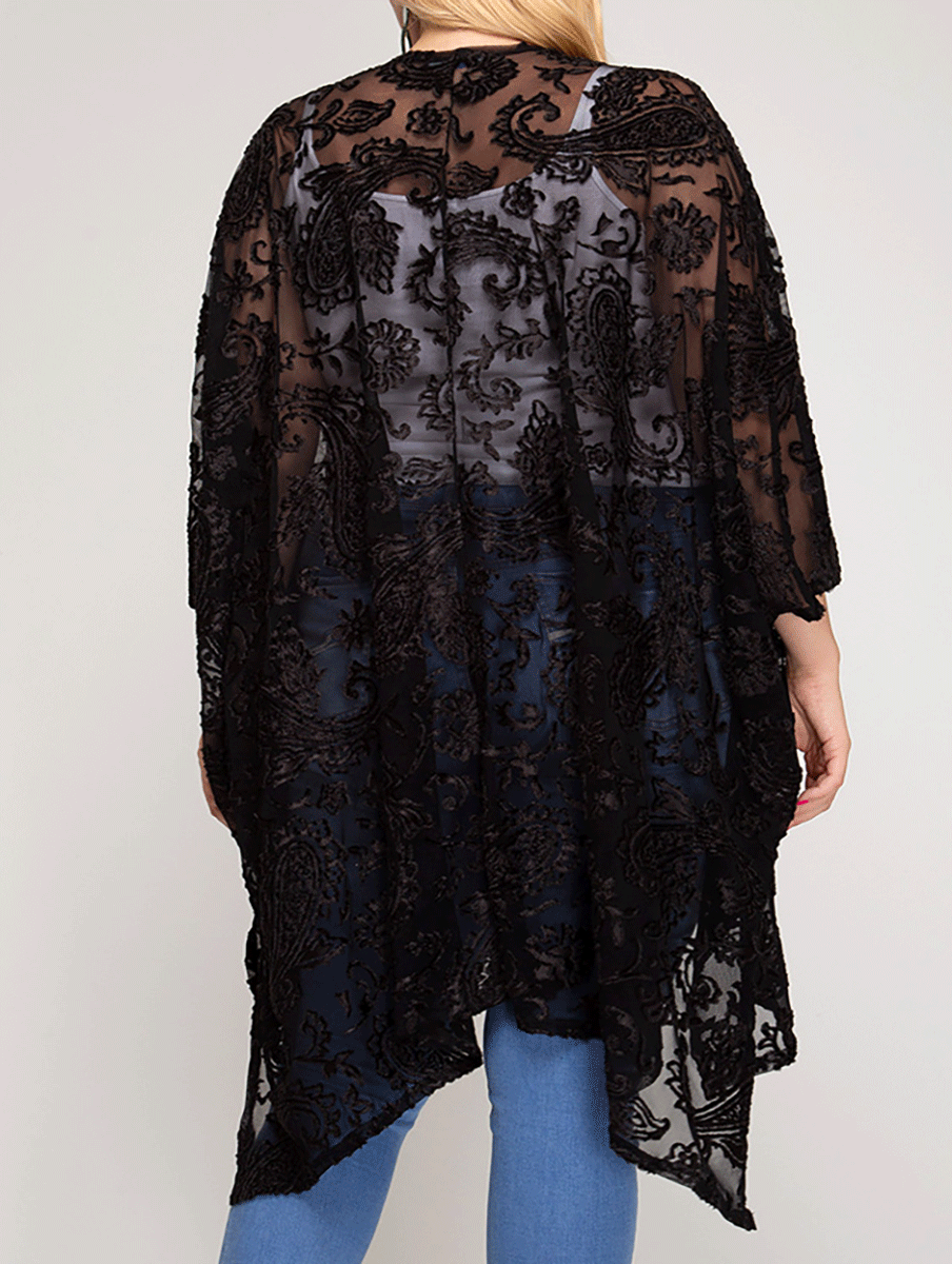 Curvy Mysterious Nights Kimono