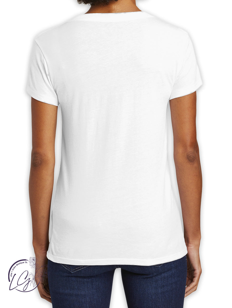 Curvy Signature Basic V-Neck Tee in White