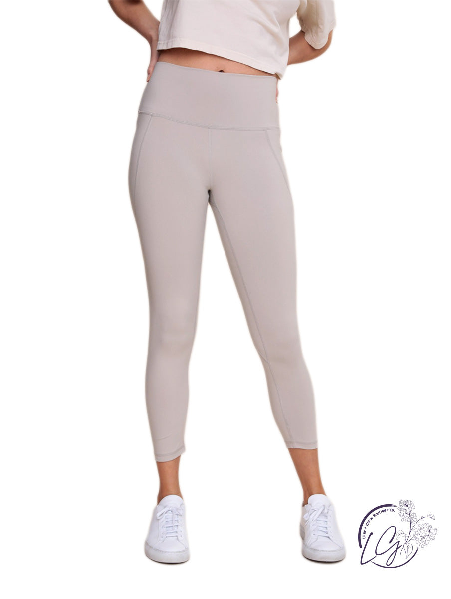 High-Rise Essential Capri Leggings